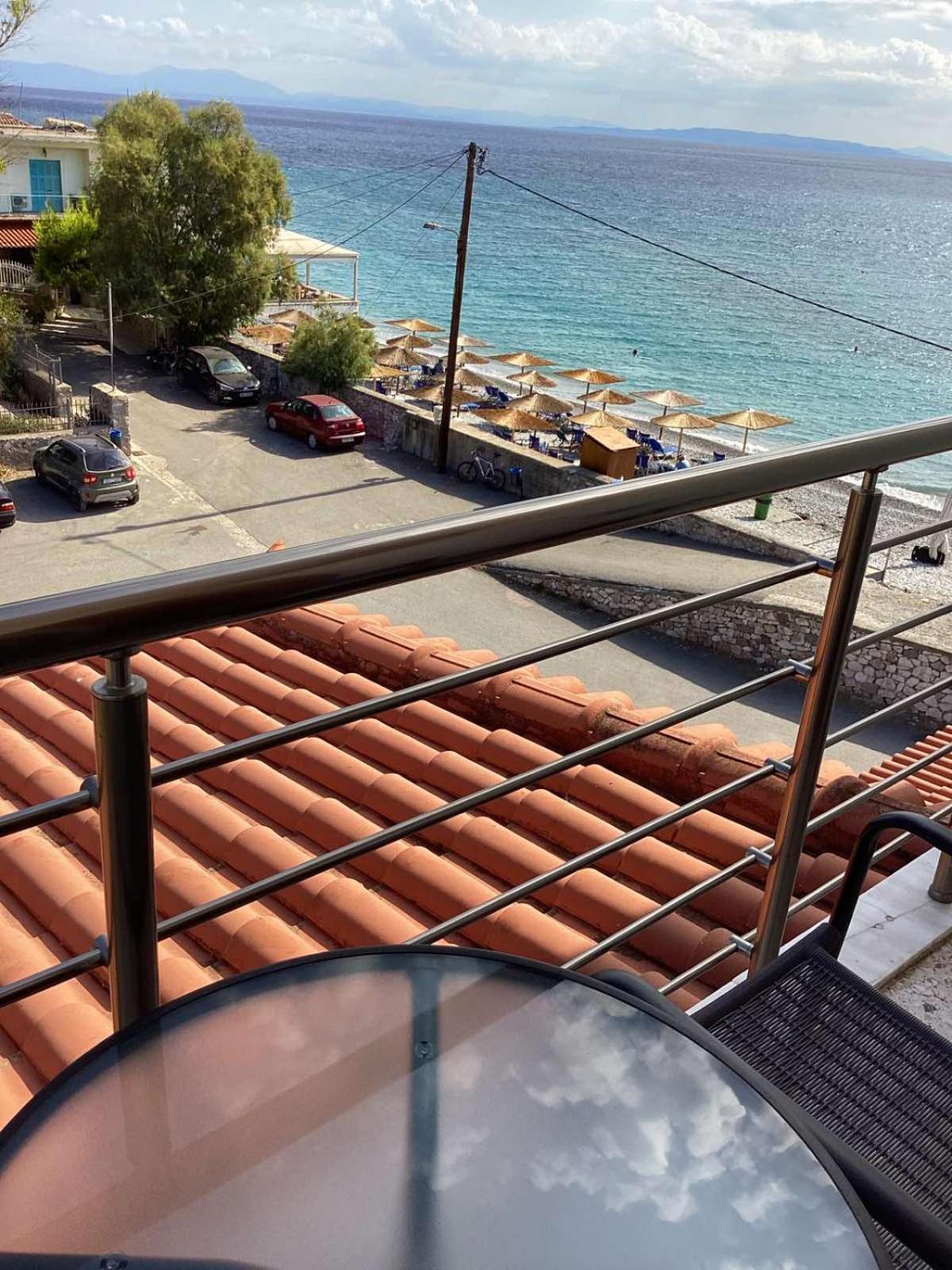 Thassa Beach Apartment No6 Leonídion Dış mekan fotoğraf